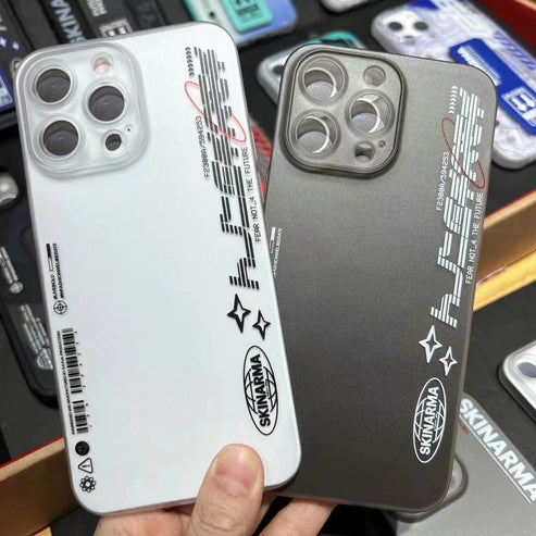 كڤر حماية Shimo من Skinarma نحيف ومتين 0.6 مم من البولي كربونات لهاتف iPhone 14 Pro | أسود كڤر حماية Shimo من Skinarma نحيف ومتين 0.6 مم من البولي كربونات لهاتف iPhone 14 Pro | أسود